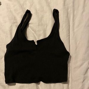 garage black crop top